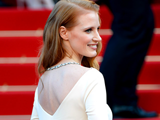 cannes-red-carpet-jessica-chastain_320x240